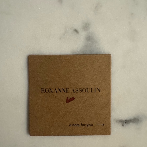 Brand New Roxanne Assoulin Puffy Heart Necklace in Gold - Picture 3 of 6